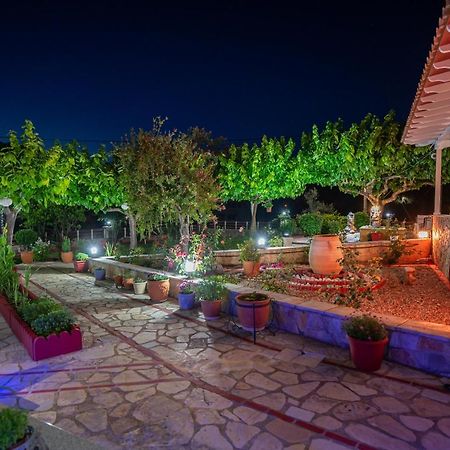 Rock Garden Villa Marantochori Экстерьер фото