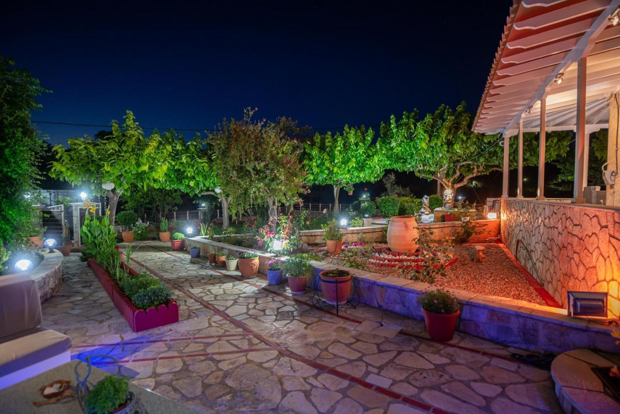 Rock Garden Villa Marantochori Экстерьер фото