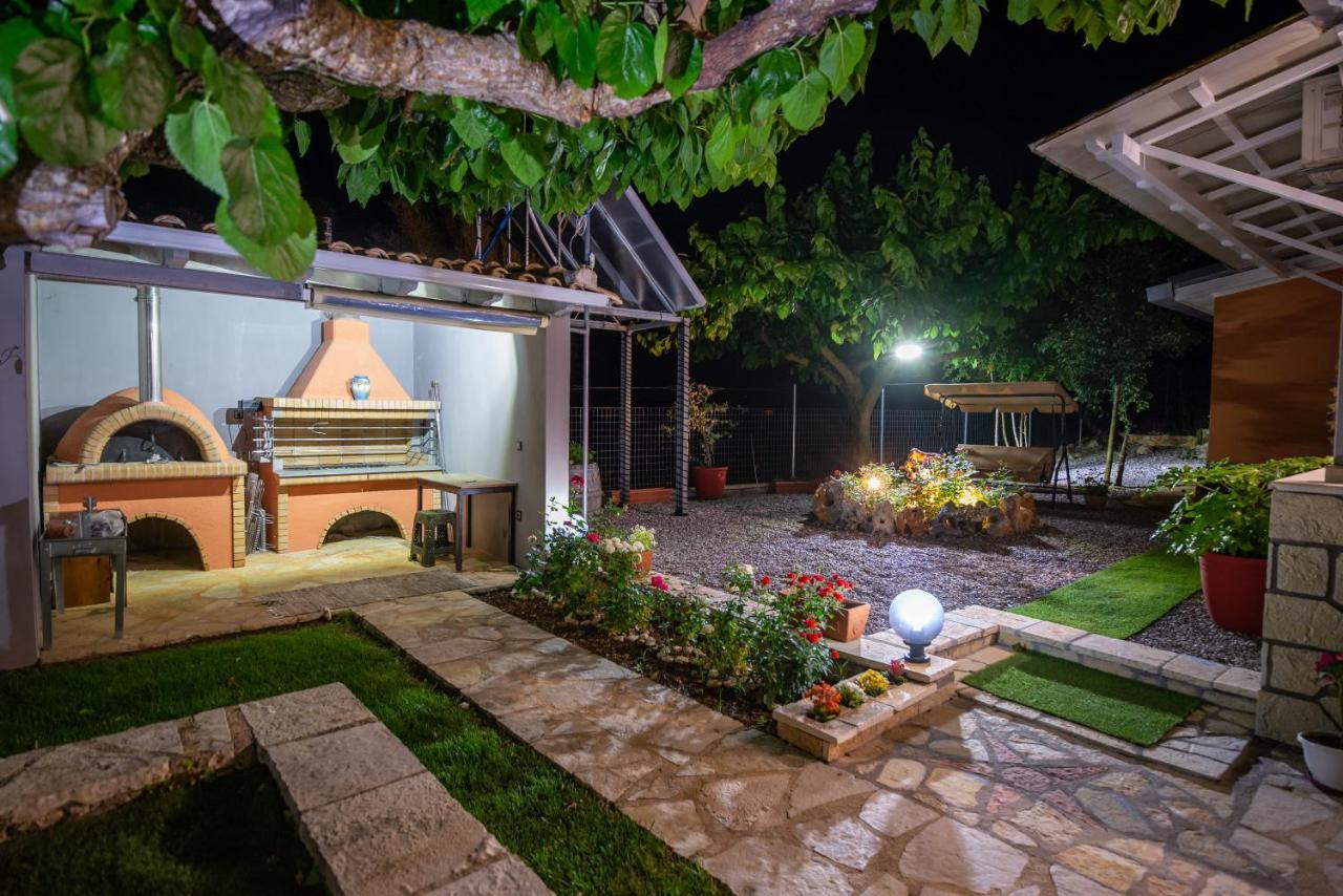 Rock Garden Villa Marantochori Экстерьер фото