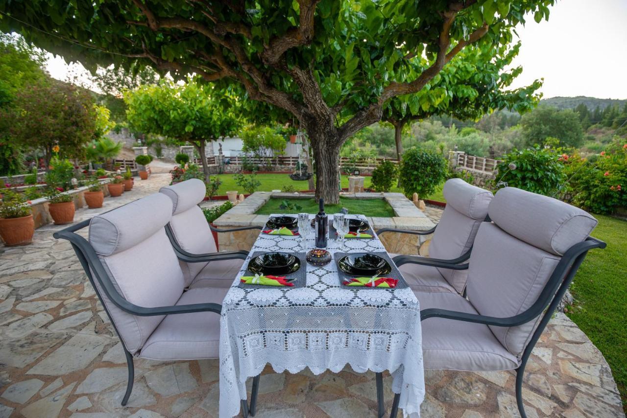 Rock Garden Villa Marantochori Экстерьер фото