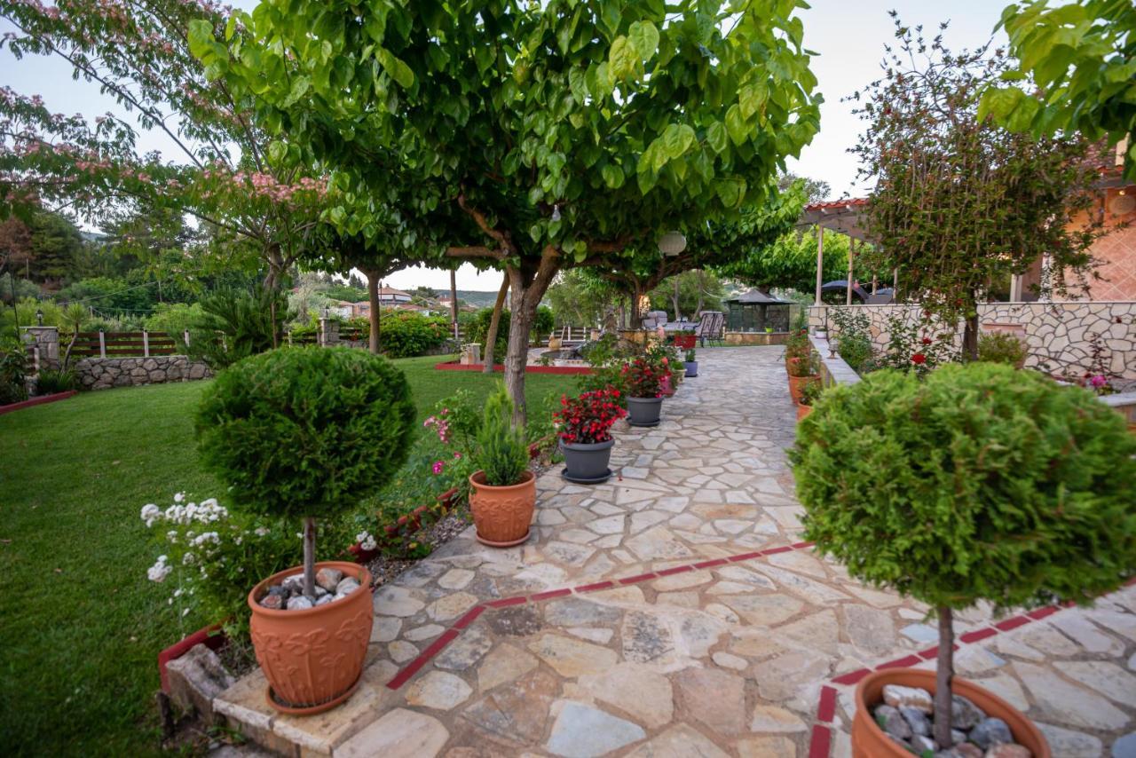 Rock Garden Villa Marantochori Экстерьер фото