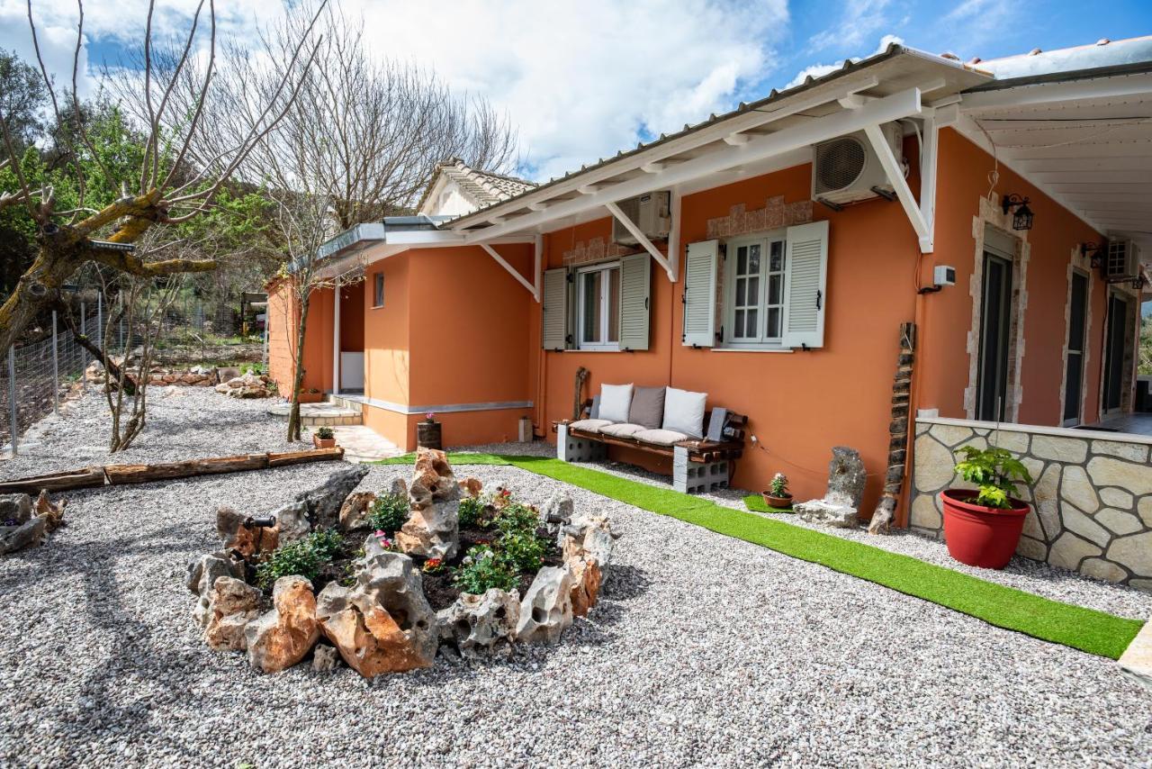 Rock Garden Villa Marantochori Экстерьер фото